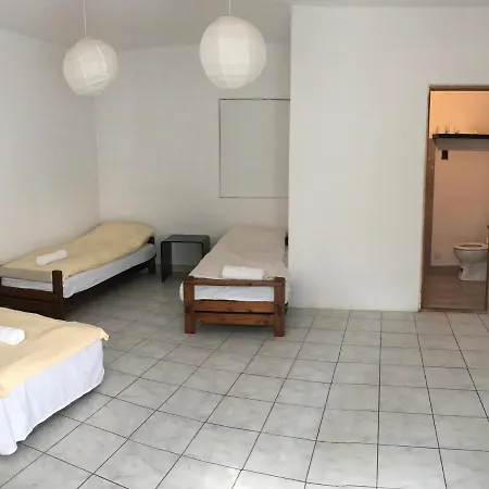 Kishegyesi Apartman Apartament *