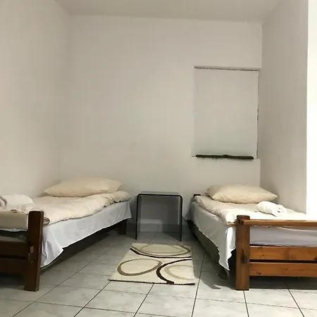 Kishegyesi Apartman *